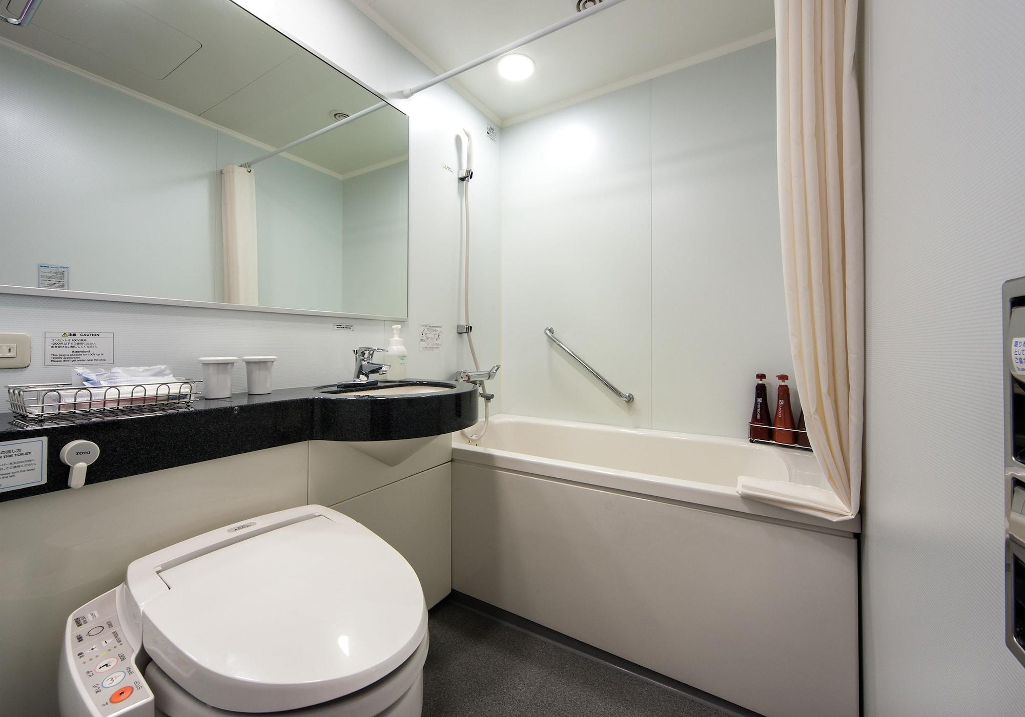 Daiwa Roynet Hotel Okayama Ekimae Buitenkant foto