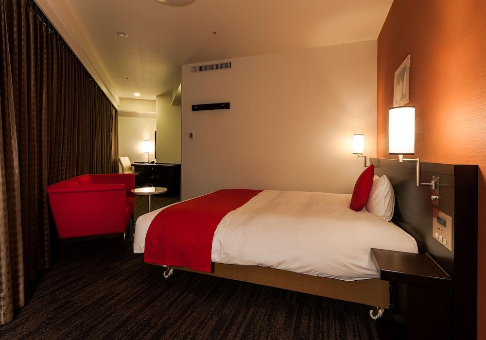 Daiwa Roynet Hotel Okayama Ekimae Buitenkant foto