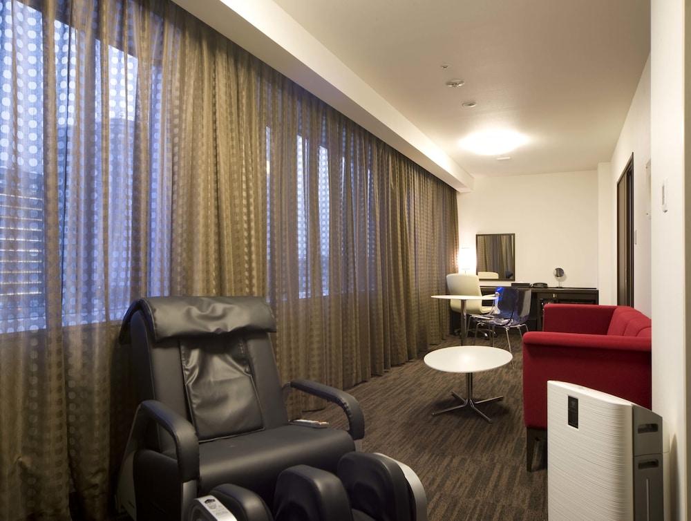 Daiwa Roynet Hotel Okayama Ekimae Buitenkant foto