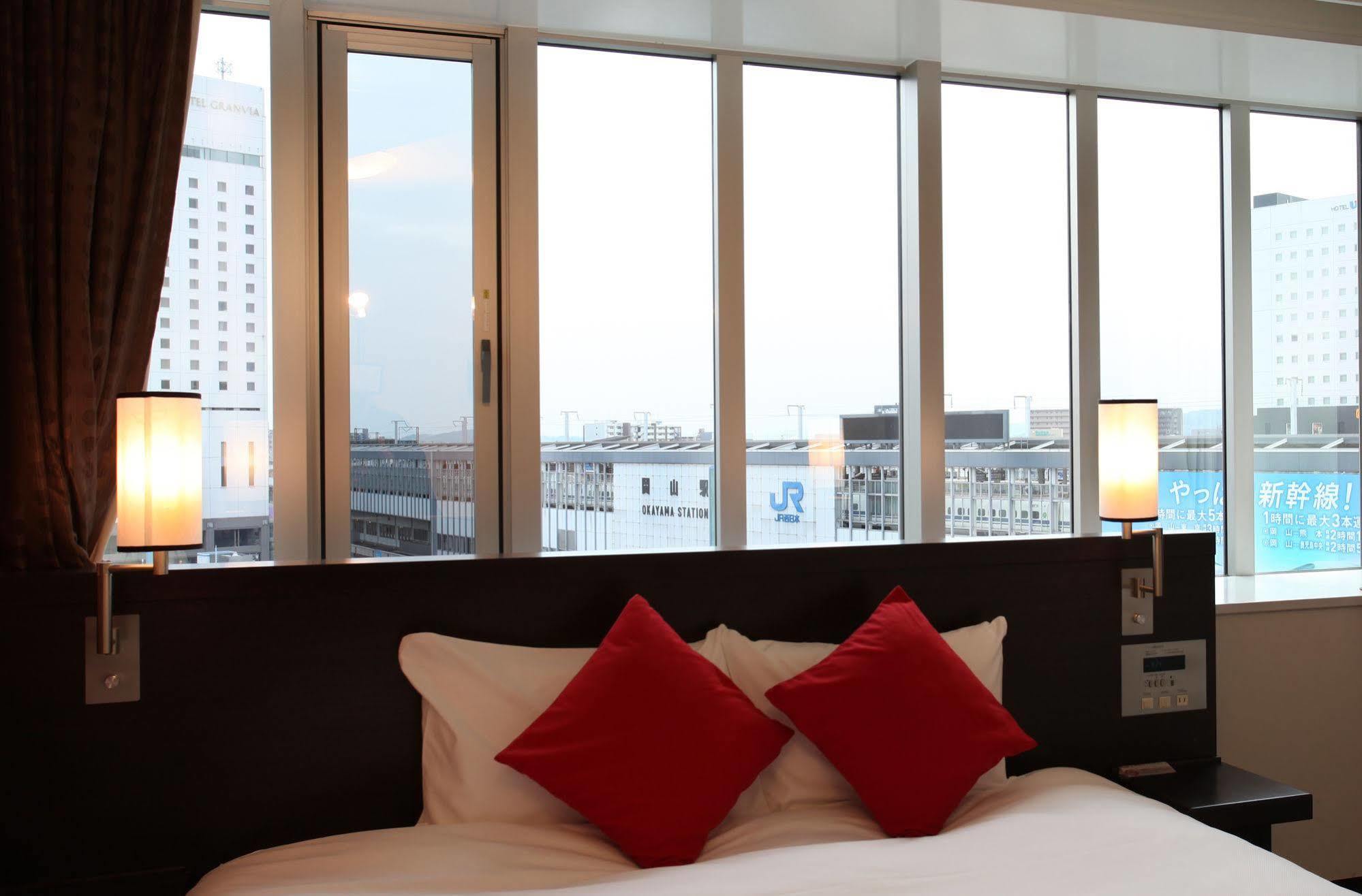 Daiwa Roynet Hotel Okayama Ekimae Buitenkant foto